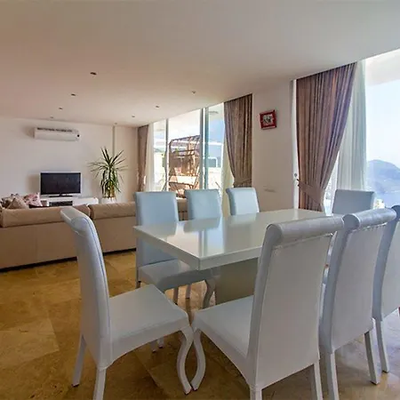 Imagine Renting This Luxury Villavilla Zeytouna Willa